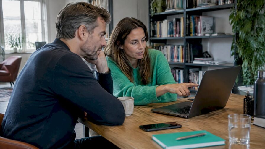 Recruiter en hiring manager vergelijken verschillende wervingsmethoden