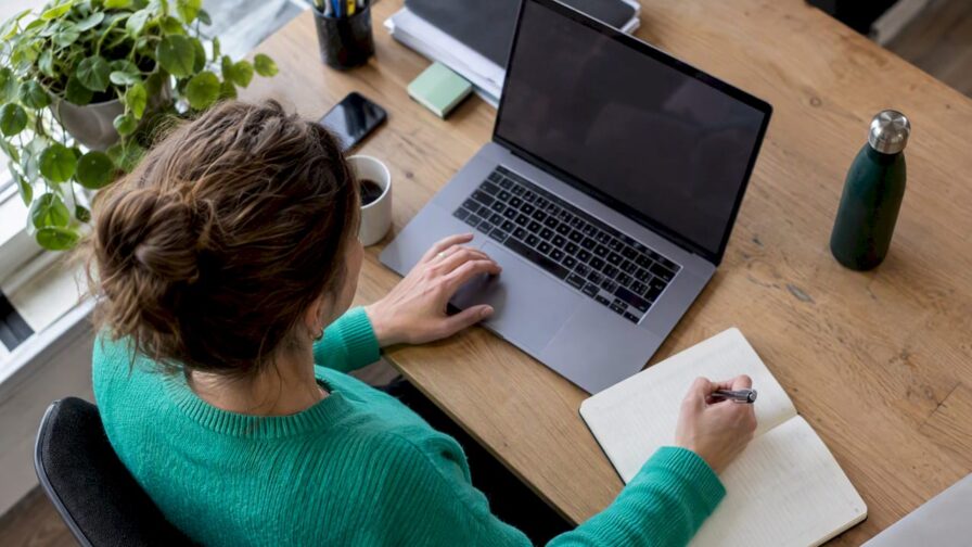 Recruiter stelt de doorlooptijd van de werving vast